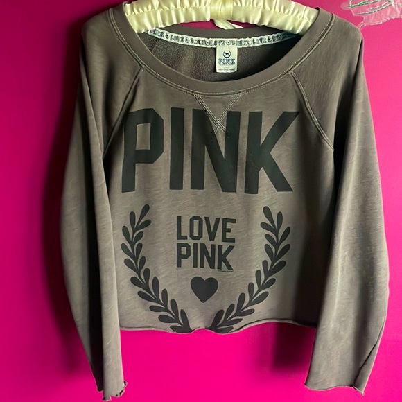 PINK Victoria's Secret Tops - 🖤PINK™️ Cropped Sweatshirt